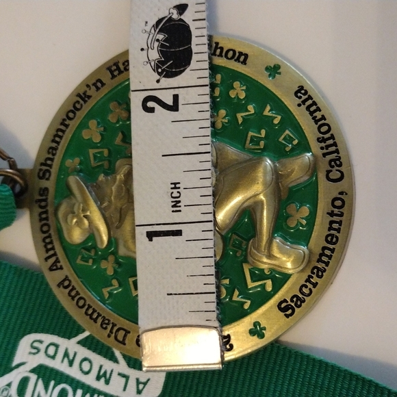 SHAMROCK Medal to Repurpose - Picture 2 of 4